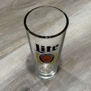 Miller Lite “A Fine Pilsner Beer” Crest Logo 16 oz Pilsner Glass Barware